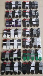 Fashion Mens and Womens Four Seasons Pure Cotton Ankle Short Socks Breathable Outdoor Leisure 5 Colours Business Socks