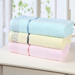 70*140cm 100% Cotton Absorbent Solid Color Soft Comfortable Bathroom Bath Towel For Men Adults Women Bathroom Hand Beach Towel 201027