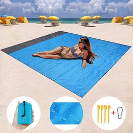 Outdoor Portable Beach Mat Folding Camping Pocket Picnic Mat Waterproof Moistureproof Tent Ground Mattress Lightweight Blanket Q0109