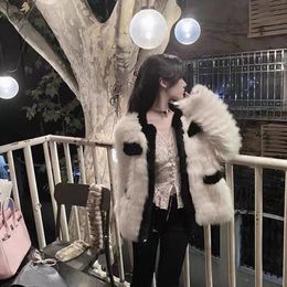 Fashion-Mink Autumn and Winter Little Fragrance Celebrity Feng Shui Fight Car Stripe Coat for Young Women Thickened PVHS