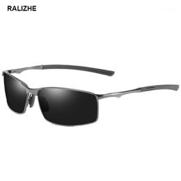 2020 High Quality Retro Rectangle Polarized Sunglasses Men Brand Design Gunmetal Metal Sun Glasses For Driving Anti-Glare UV4001