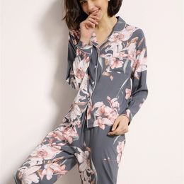 Lapel Button Homewear Floral Printed Women Pajamas Set Comfort Cotton Satin Full Sleeve Homewear Ladies Tender Casual Wear 201027