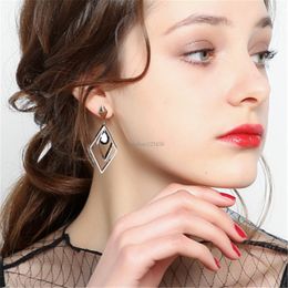 Fashion rhombus shape earrings dangle Red Black crystal statement earrings fashion Jewellery for women will and sandy gift