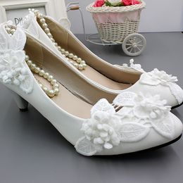 2021 Bridal Wedding Shoes for Bridesmaid Platform Kitten Heel High Heel 3D-Floral Lady Shoes Prom Evening Party Hoco Bride Size 34-42 4-10.5