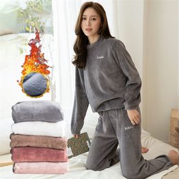 Flannel Women Pyjamas set Warm Sleepwear Winter Female Homewear Velvet Pyjamas Soft Sweatshirt Hoodies Pants Lounge Wear 201217