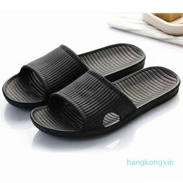 Men Women Indoor Floor Flat Shoes Summer Non-slip Flip Flops Bath Home Indoor Slippers Female Slipper Soft Light Bath Shoes Y22022