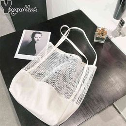 Shopping Bags New Design Women's Handbag Mesh Hollow Out Sandy Beach Package Large Capacity Shoulder Shoping Bag Canvas Female Tote220307