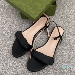 Designer Flat Sandal Leather Double Golden Fashion Luxury Women Ankle Strap Slides Black Red Summer Beach Sexy Sandals 6523