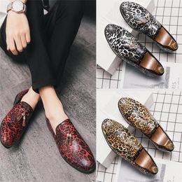 Luxury Leather Shoes Fashion Casual Men's Tassel Loafers Large Size Dress Shoes Leopard Print Business Men Oxford Shoes