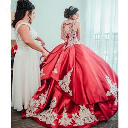 Red Lace Beaded Quinceanera Dress Scoop Neck Lace Appliques Crystal Birthday Party Dress Ball Gown Prom Dress