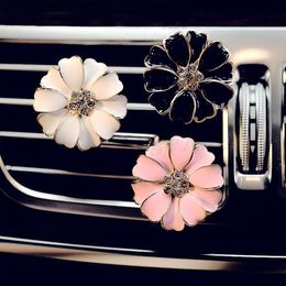 3Colors Car Perfume Clip Home Essential Oil Diffuser For Car Outlet Locket Clips Flower Auto Air Freshener Conditioning Vent Clip Free DHL