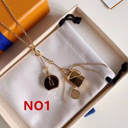 2020 Luxury Brands designer Jewellery fashion 925 sterling sliver Pendant Necklaces Fashion Necklace for Man Woman Necklaces v Jewellery Pendant