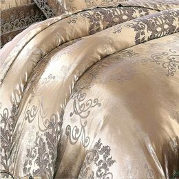 Luxury Jacquard Bedding Set King Queen Size 4/6pcs Bed Linen Silk Cotton Duvet Cover Lace Satin Bed Sheet Set Pillowcases 201120