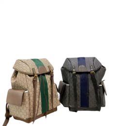 Designer projeta sacolas de alta qualidade com gráficos icônicos e impressões de assinatura tamanho 43 - 30 cm