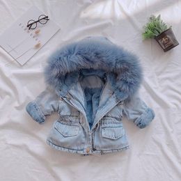 2020 새로운 겨울 가을 아기 소녀 지퍼 데님 재킷 어린이 큰 모피 칼라 방풍 재킷 의류 아기 소년 옷 2-6Y LJ201130