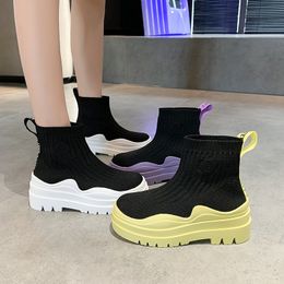 Meias tecidas sapatos nova moda das mulheres em casais soled de soled de verão sapatos de esportes casuais