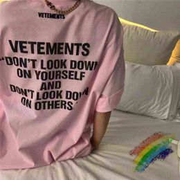 Футболка большого размера Vetements для мужчин и женщин, высококачественные светоотражающие футболки Vetements 1:1, топы VTM с короткими рукавами R231221