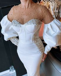 2021 Sexy White Crystals Pearls Prom Dresses Sheath Style Fitted Long Puff Sleeve Beaded Floor Length Arabic Evening Gowns Sheer Jewel Neck