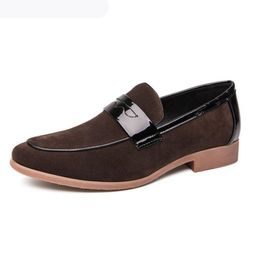 Fashion New Men Loafers Shoes Black Brown Party Moccasins Flats Handmade Formal Dress Shoes Men Big Size 38-47 Business Shoes