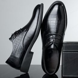 New Men dress Shoes Man Fashion Footwear Men Casual Shoes lace up Classic Luxury genuine Leahter Men wedding Shoes