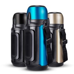 Large capacity stainless steel thermos outdoor travel sports personality hot water cup portable insulation vacuum cup 1.5L / 2L 201029