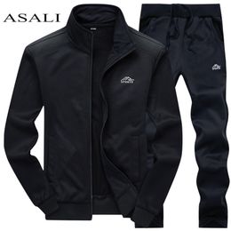 Tracksuits Men Polyester Sweatshirt Sporting Fleece Gyms Spring Jacket + Pants Casual Men's Track Suit Sportswear Fitness 201130