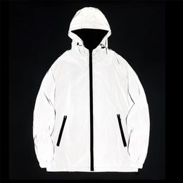 Hooded Reflective Jacket Men Harajuku Windbreaker 3M Reflective Jacket Men Streetwear Night Flash Couple Jackets Plus Size 201218