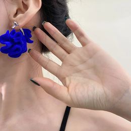 Unique Design White Petal Flower 3D Print Drop Dangle Earrings Personality Irregular Geometric Distortion Earrings for Women Y2K