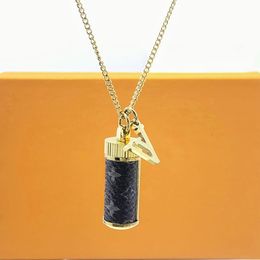 Pendant Necklaces Classic Designer Unisex Necklace For Couples Cool Luxury Openable Pendant Casual Mens Women Men Halskette D2110115HL