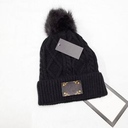 NOVITÀ Cappelli invernali unisex Francia Giacca da uomo di marca moda cappello lavorato a maglia sport classici berretti con teschio Donna casual uomo all'aperto Donna 852