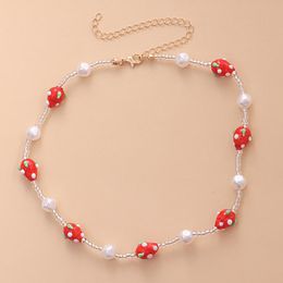 Chokers Creative Short Rice Bead Pearl Necklace Women Fashion Painted Glass Strawberry Exquisite Chain Choker Necklaces Jewellery Gift