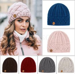 Men's and women's retro style diamond lattice thick needle woolen knit hat fashion windproof and warm pure color woolen hat db247
