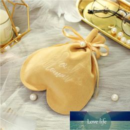 New Heart Candy Bages Velvet Gift Bag Chocolate Baby Shower Wedding Favors Gifts Bag Birthday Party Supplies Factory price expert design Quality Latest