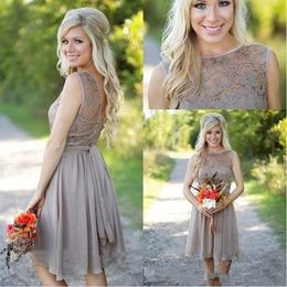 2021 Beach Knee Length Bridesmaid Dresses Chiffon Lace Crew Neck Western Country Summer Cheap Plus Size Formal Party Prom Dresses