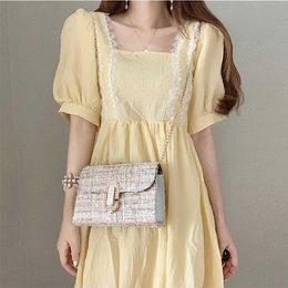 Summer Temperament Sweet Lace Patchwork Puff Sleeve Square Neck Dress Women Yellow Knee Length Loose Korean Fashion Clothes 210610