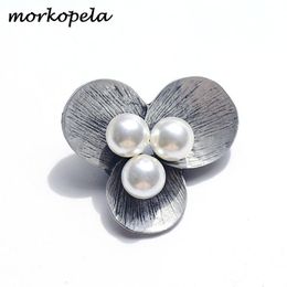 pin vintage Canada - Pins, Brooches Morkopela Vintage Flower Similated Pearls For Women Large Elegant Suit Dress Brooch Pin JewelryPins Accessories Gift