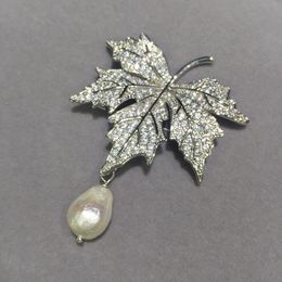 baroque natural fresh water pearl copper with cubic zircon maple leaf brooch pins office career fashion women jewel