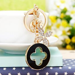 Keychains Lanyards Keychains Beautiful Four-leaf Clover Keychain Exquisite Metal Fashion Car Pendant Key Ring Women's Bag Charm Gift