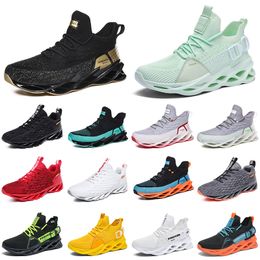 fashion high quality men running shoes breathable trainer wolf greys Tours yellow triple white Khaki green Light Brown Bronze mens outdoor sport sneakers