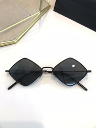 2021 Ultralight thin-edge alloy small glasses diamond personality cool sunglasses unisex spring and summer glasses sunglasses UV400
