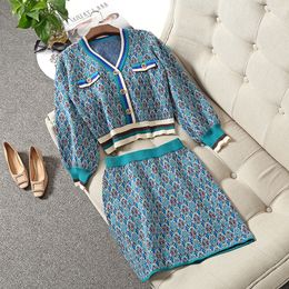 2021 Fall Autumn Long Sleeve V Neck Blue / Pink Paisley Print Knitted Single-Breasted Sweater Top + Mini Short Skirt Two Piece Suits 2 Pieces Set 21S0882501