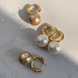 Hoop & Huggie Ins Elegant Big Pearl Brass Plated Gold Earring For Fashion Women Girl Party Travel Jewelry Gift 2021