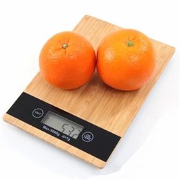 Wooden Kitchen Scale Environmental Wood Food Household Coffee LED Electronic Bamboo Baking 5KG/1g 210728