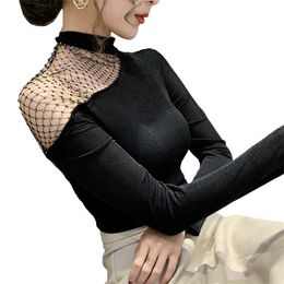 Korean style Slim Long-sleeved Sexy Strapless T-shirt Women Autumn Spring Mesh Stitching Tops Fashion Hollow out shirt 210720