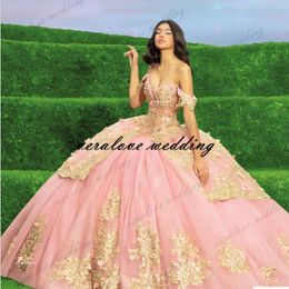 Pink Ball Gown Quinceanera Dress Off Shoulder Appliques Lace 3D Flowers Sweet 15 Prom Gowns Mexican Masquerade Party Dress