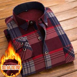 Men's Winter Long Sleeve Plaid Flannel Fur Lined Thick Work Shirts fleece warm long sleeve shirt for men dress shirts 210809