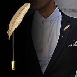 metal leaf pin UK - Retro Metal Feather Brooches Mens Suit Shirt Leaf Long Pins Wedding Party Shawl Lapel Pin Corsage Collar Fashion Jewelry Brooch
