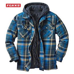FGKKS Cotton Jacket Male European And American Winter Thick Warm Fashion Long-sleeved Loose Hooded Men Jacket Coats 211104