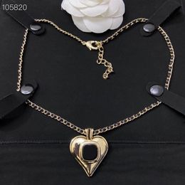 name jewelry sets Canada - Chains 2022 Brand Fashion Jewelry Set Women Thick Chain Party Light Gold Color Heart Choker White Pearls C Name Letter Pendant