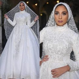 Modest Arabic Muslim Wedding Dresses 2021 High Neck Long Sleeve Appliques Lace Detachable Overskirt Bridal Gowns Islamic Long Wedding Dres